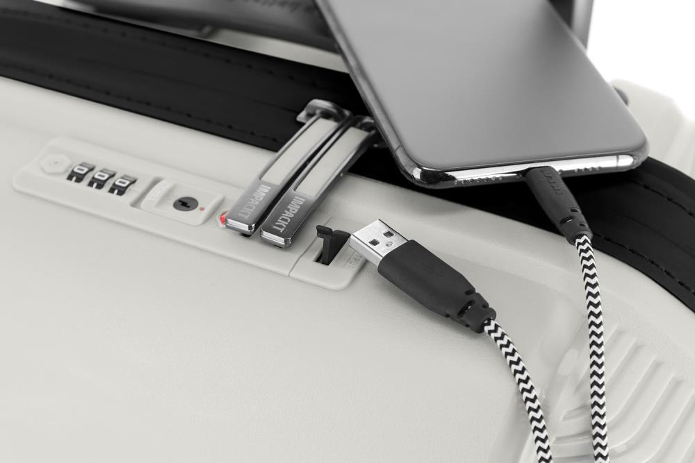 Impackt IP1 USB Port Polar White 4-Doppelrollen Trolley S 55 cm