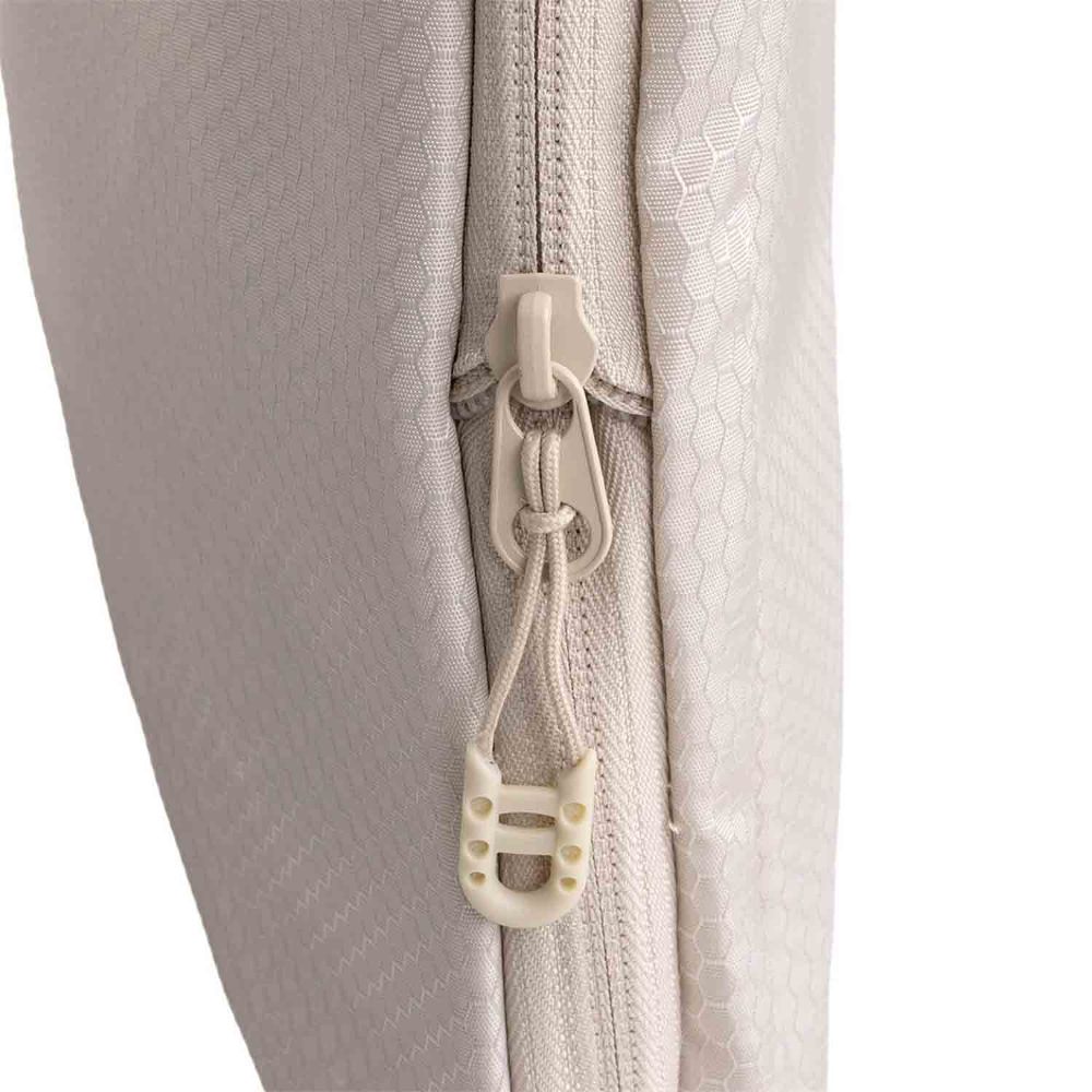New Rebels Pack It Travel Bag Beige Packtasche