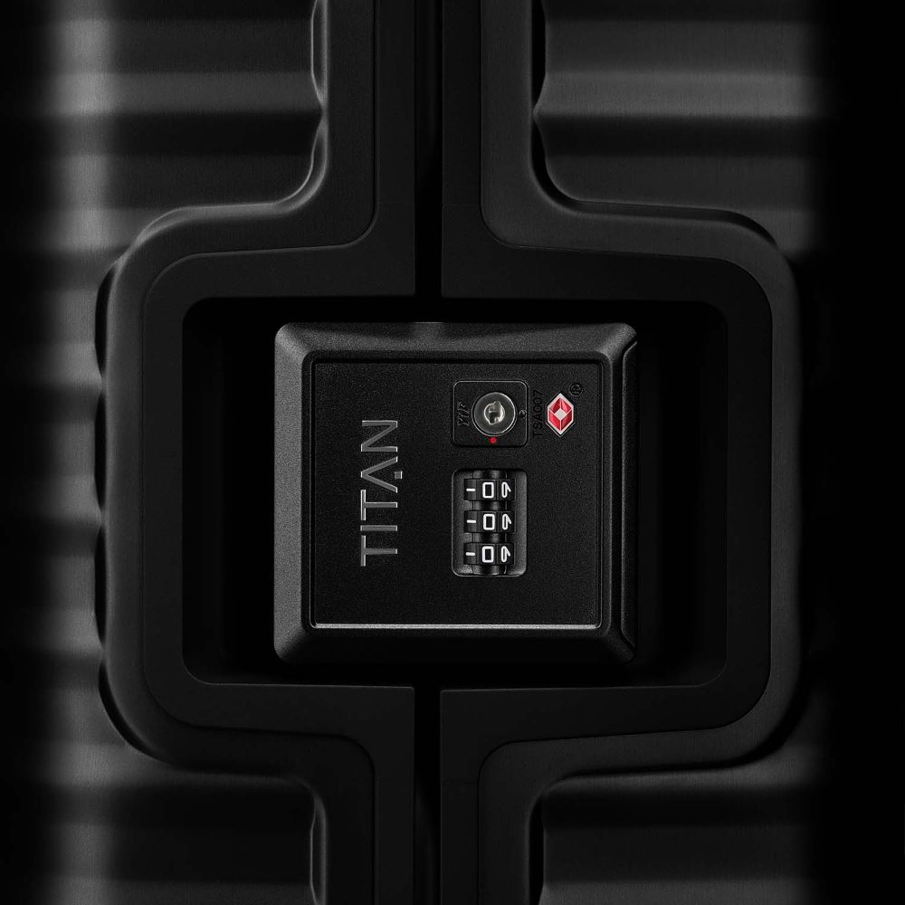 Titan Eternity Black Trolley S23 55 cm