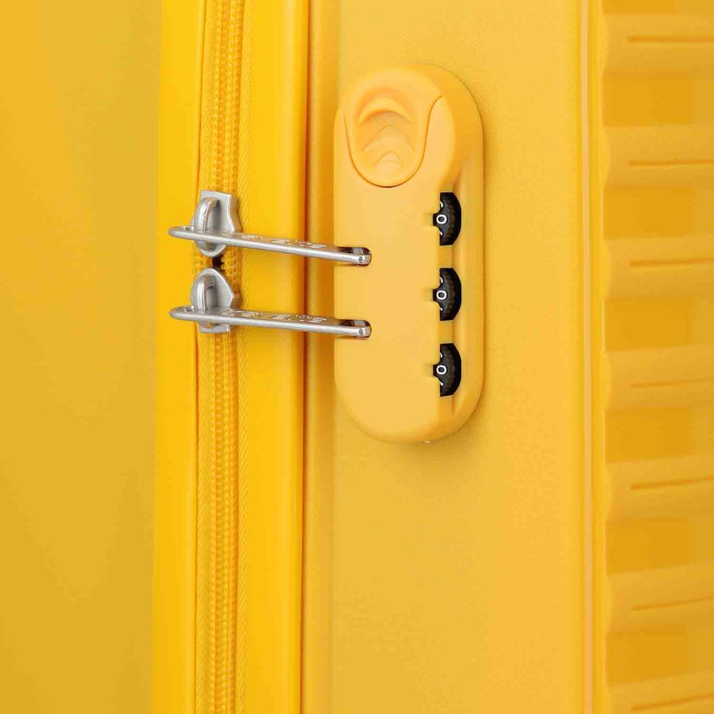 Travelite Pacific Yellow 4 Doppelrollen Trolley S 55 cm