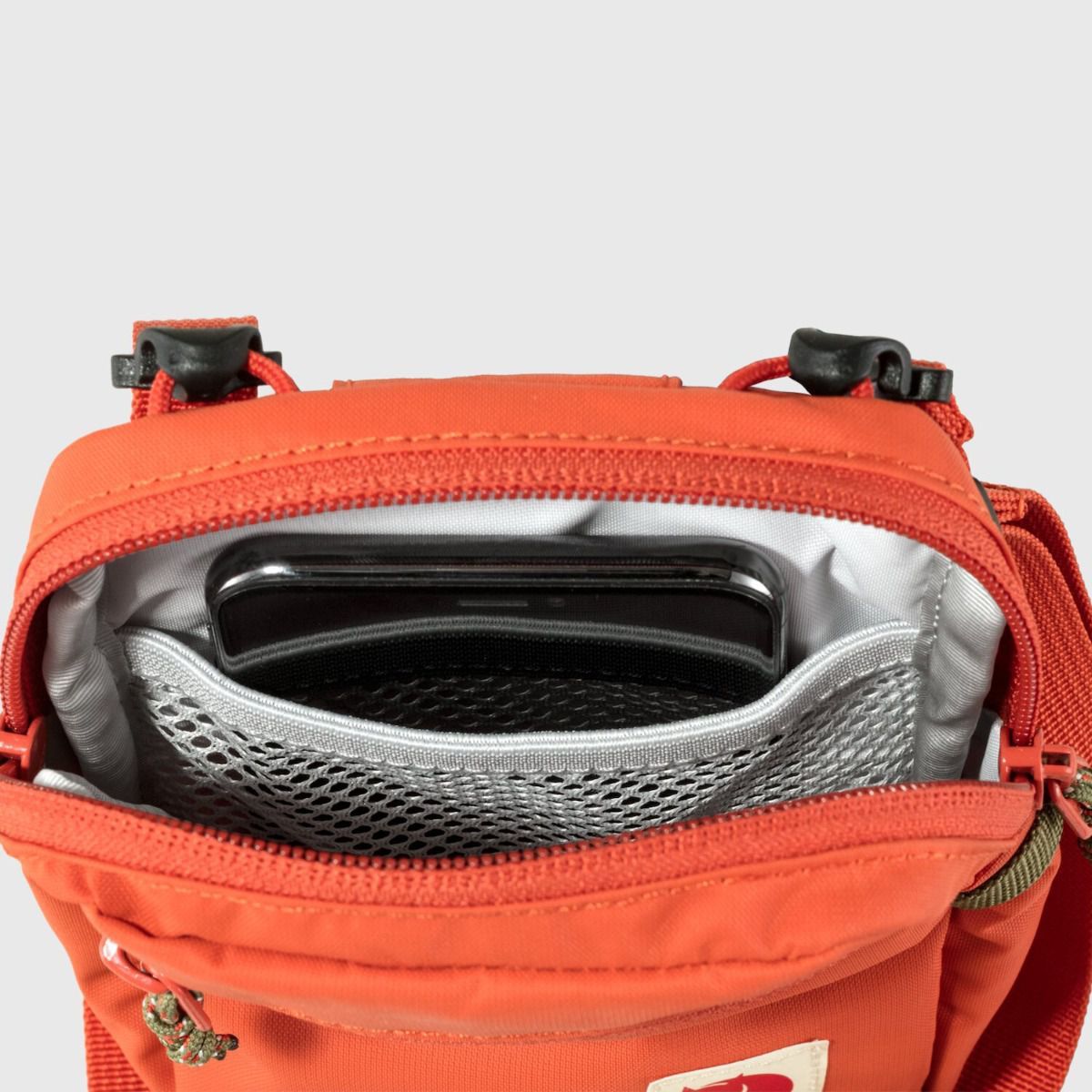 Fjällräven High Coast Pocket Patina Green Umhängetasche