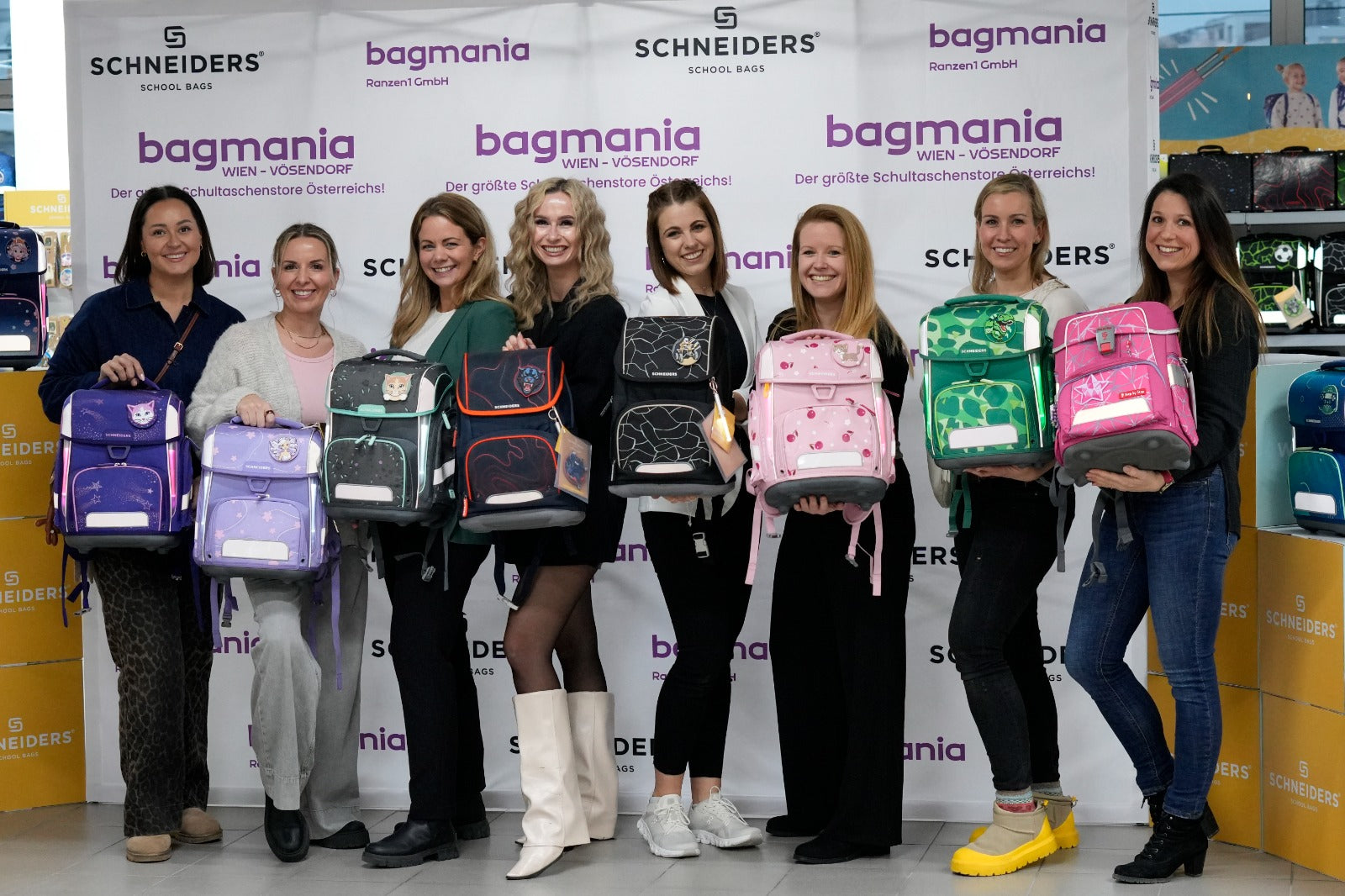 Ranzenfee & Koffertroll eröffnet Österreichs größten Schultaschen-Fachmarkt