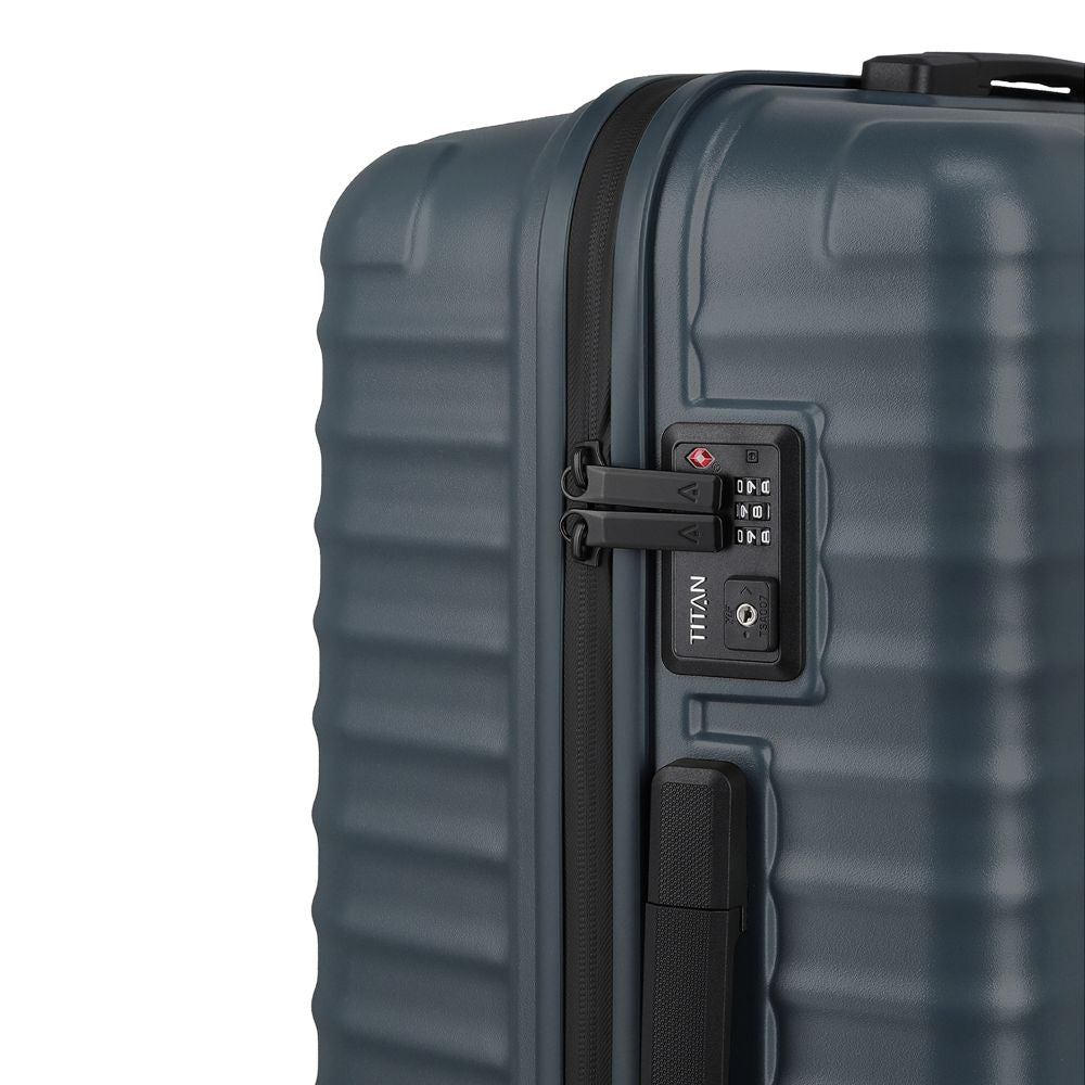 Titan Upgrade Midnight Blue 4 Doppelrollen Trolley M 69 cm
