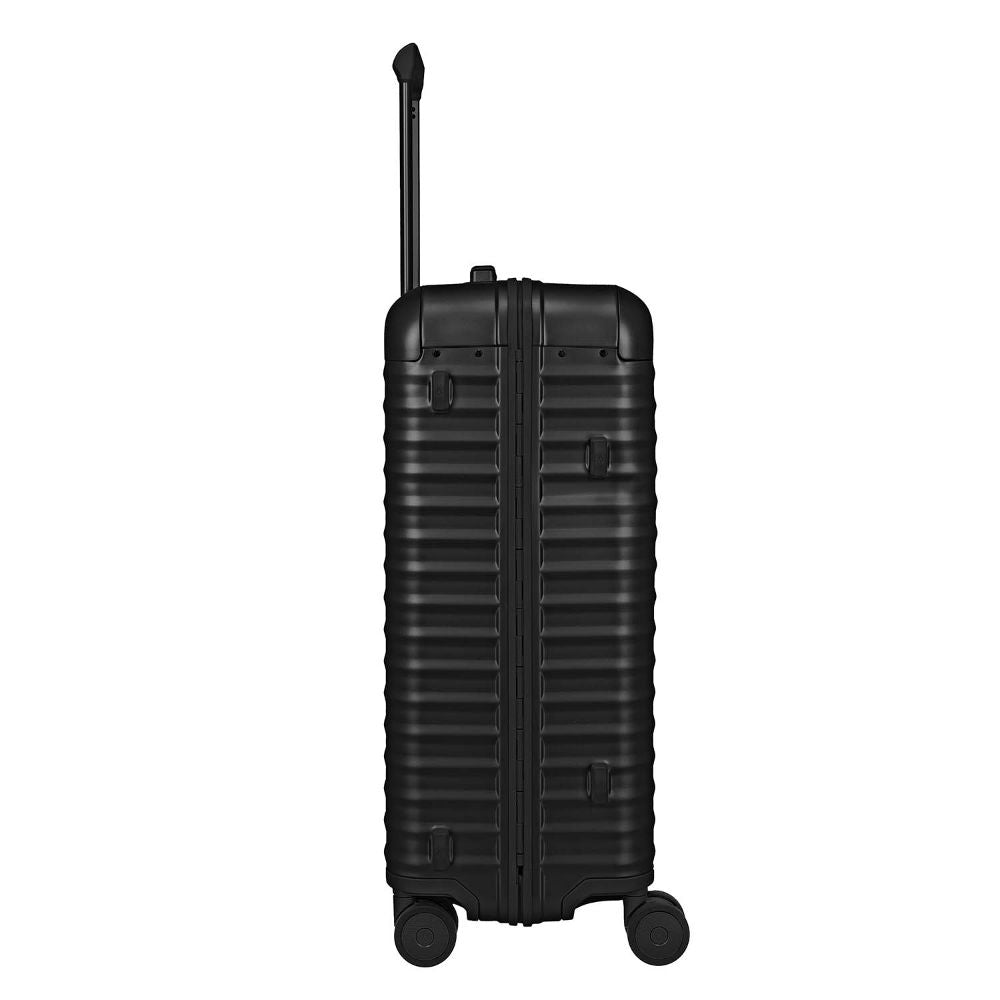 Titan Eternity Black Trolley M+ 69 cm