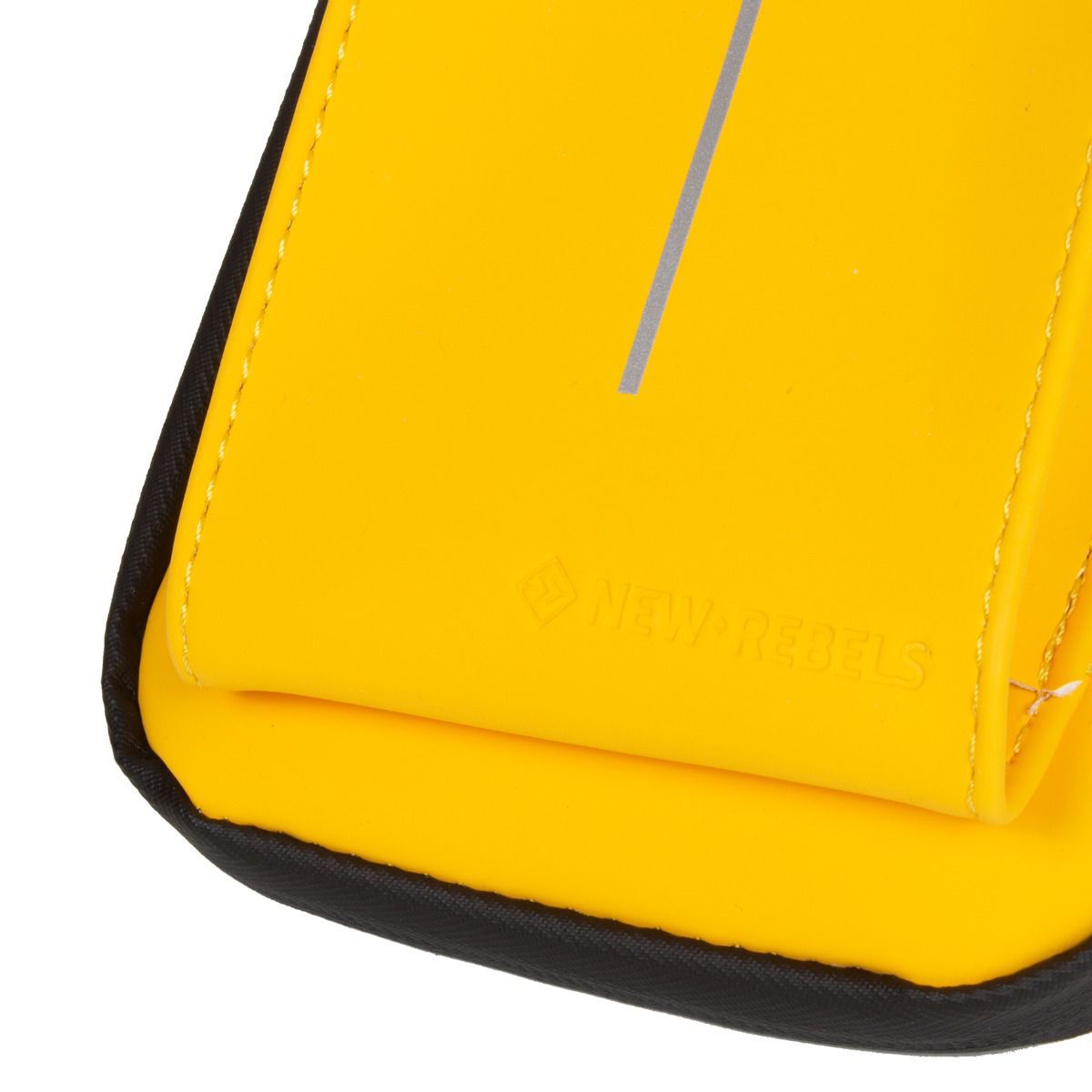 New Rebels Mart Yellow Flap Smartphonetasche