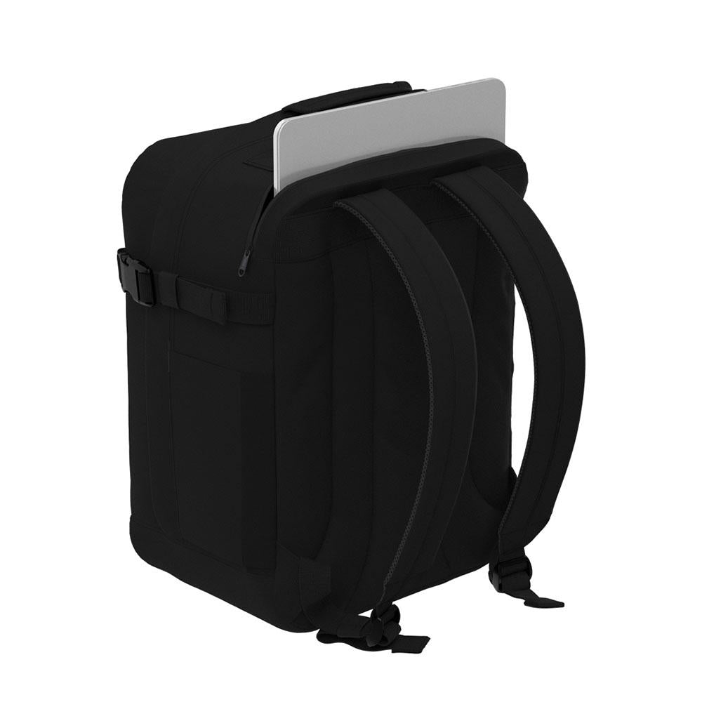 Cabin Zero Classic Tech 28L Absolute Black Reiserucksack